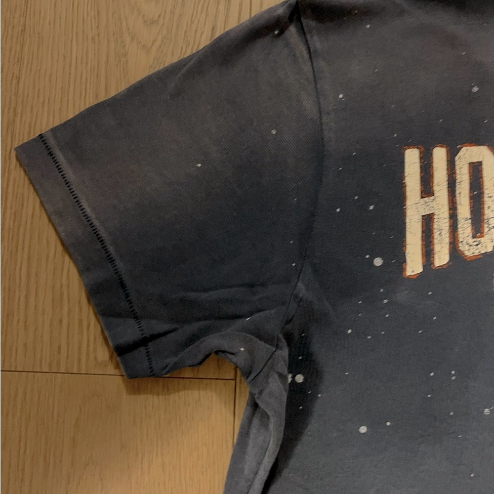 Hollister men’s distressed graphic TShirt - Picture 4 of 14
